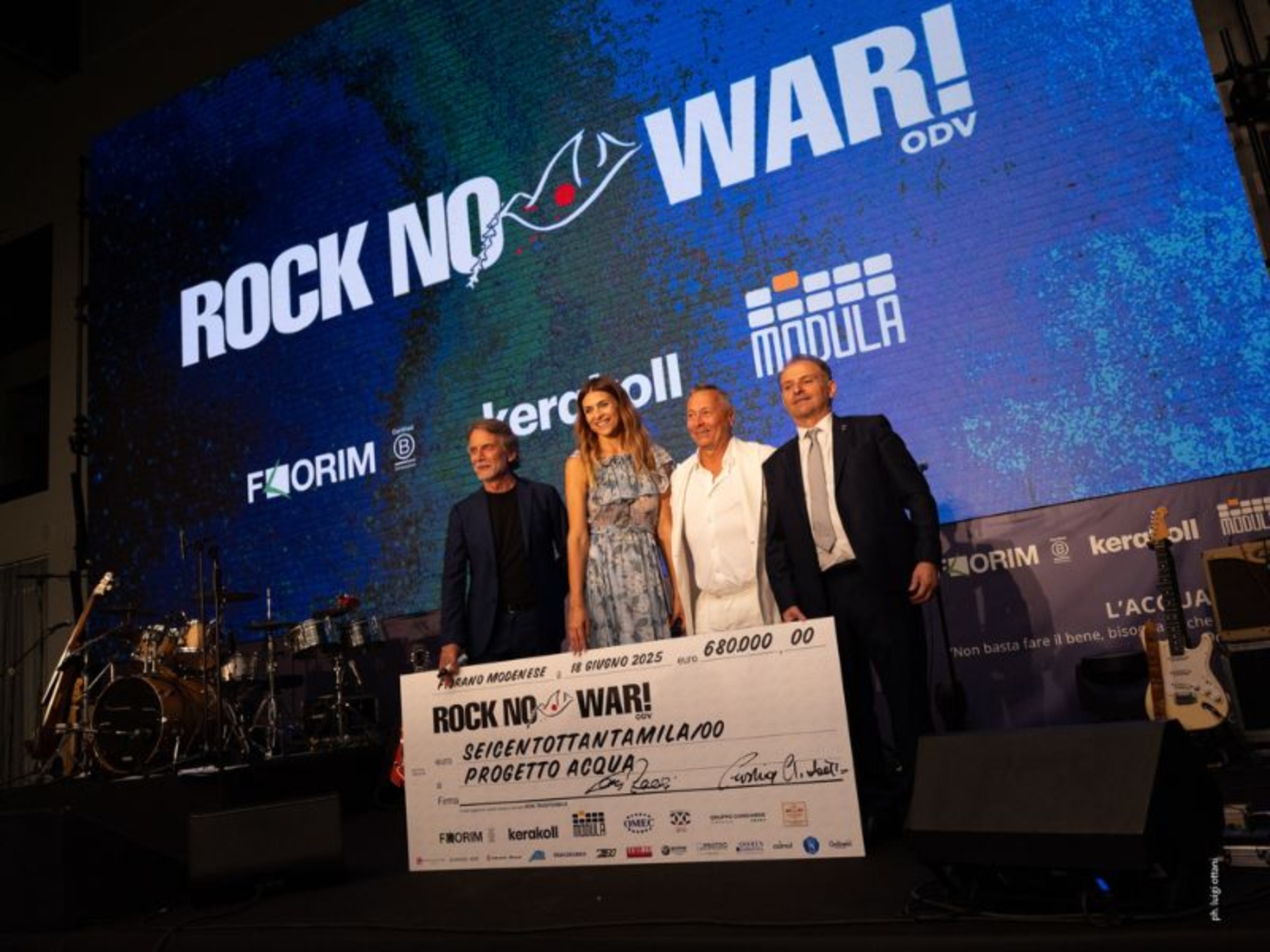 rocknowar